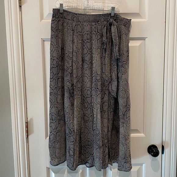 Anthropologie Maeve Annette Snake Print Midi Skirt, 16726 - Picture 3 of 16